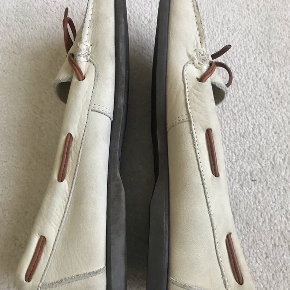 Shoes - Picture 9 of 11